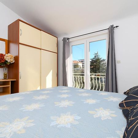 Apartments Biserka - 50 M From Beach Trogir Buitenkant foto